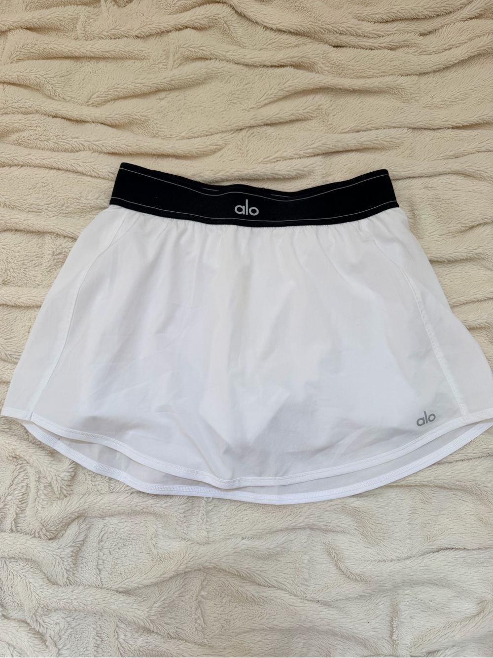 Alo Match Point Tennis Skirt white/black athletic mini skort Sz S